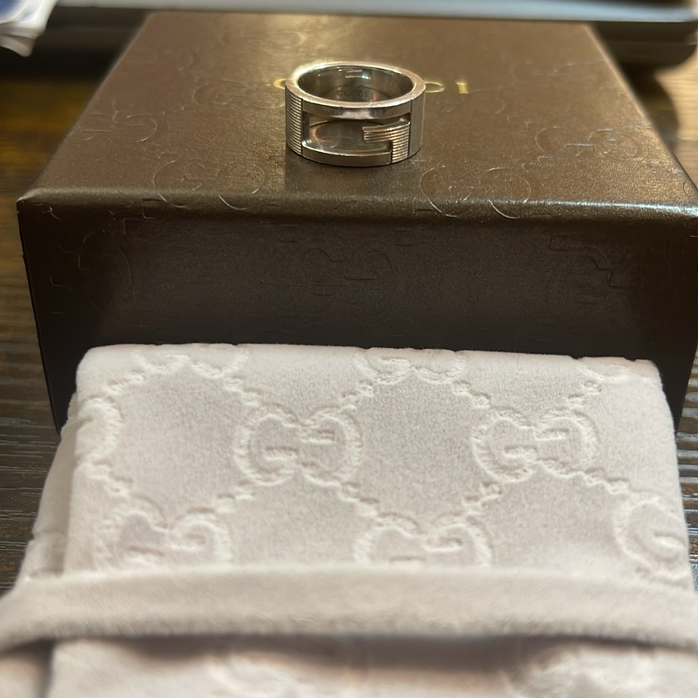 Gucci 92.5 Silver Ring Size 7 US 4 - Picture 1 of 10